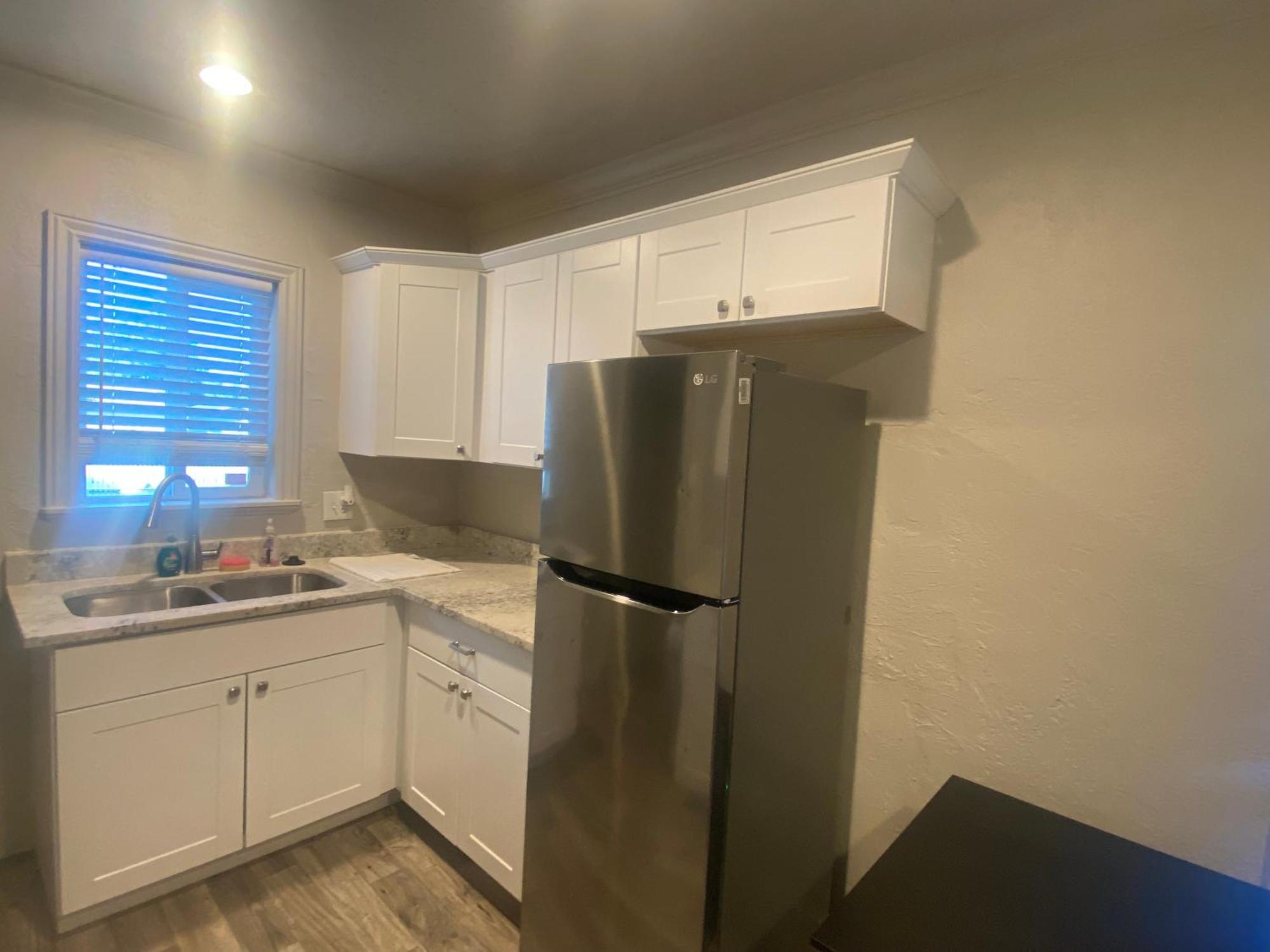 ווסט ואלי סיטי Cute Entire Small House With Large Yard! Pets Welcome! מראה חיצוני תמונה